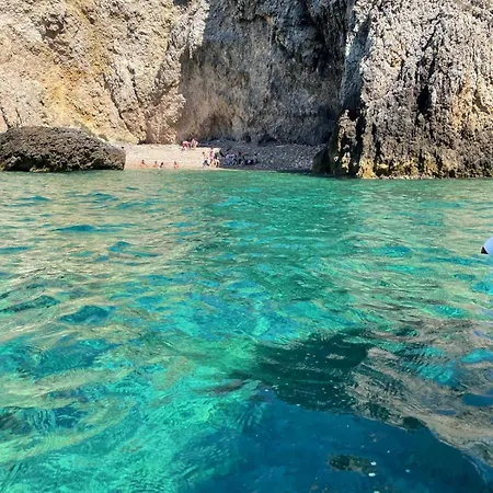 Aura Bed and breakfast 4*